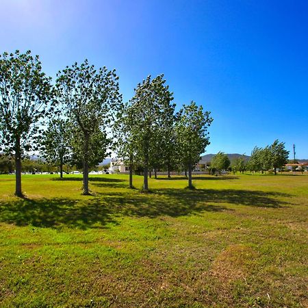 Resort Abbaia Ba Будони Екстериор снимка