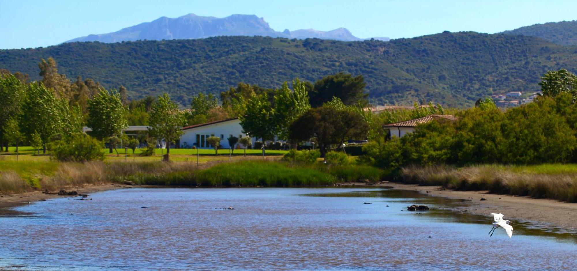 Resort Abbaia Ba Будони Екстериор снимка