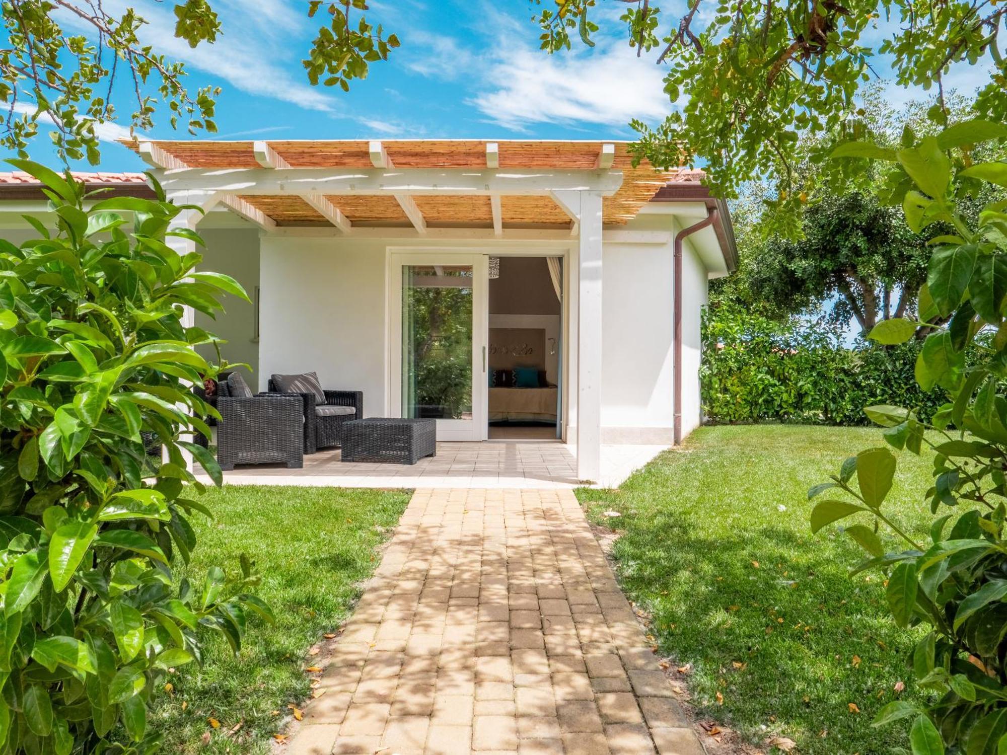 Resort Abbaia Ba Будони Екстериор снимка