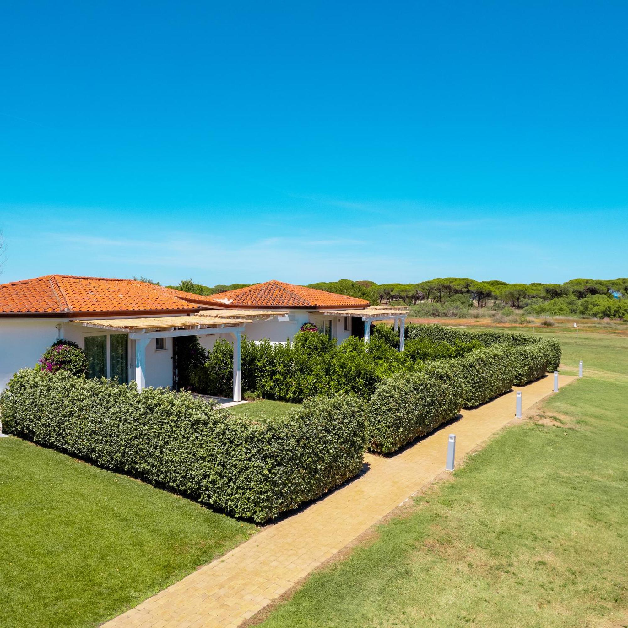 Resort Abbaia Ba Будони Екстериор снимка